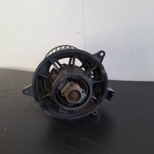 Aeroterma ventilator habitaclu 1.4 TDCI Ford Fiesta 5 - COD  1736005401 - imagine 3