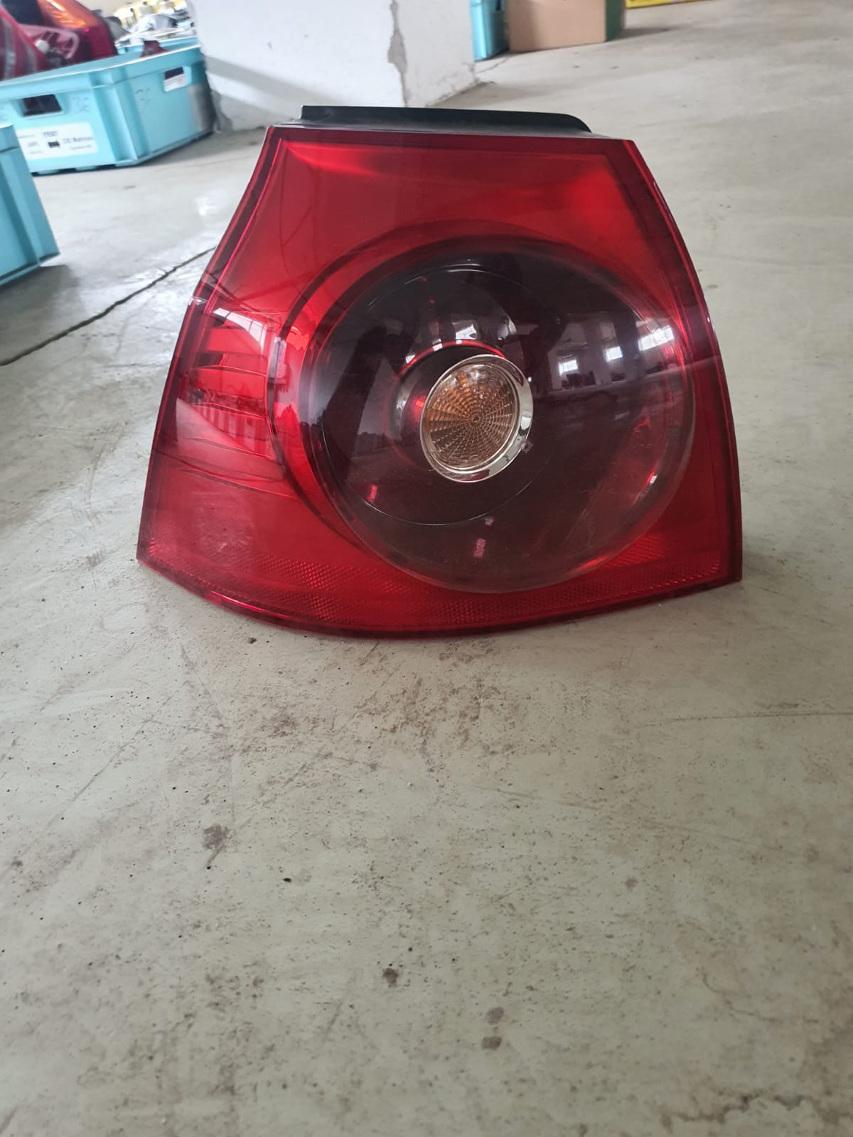 Stop stanga VW Golf 5 2004  COD 1K6945095E FACTURA SI GARANTIE