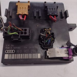 Calculator lumini confort Audi A4 - COD 8E0907279F