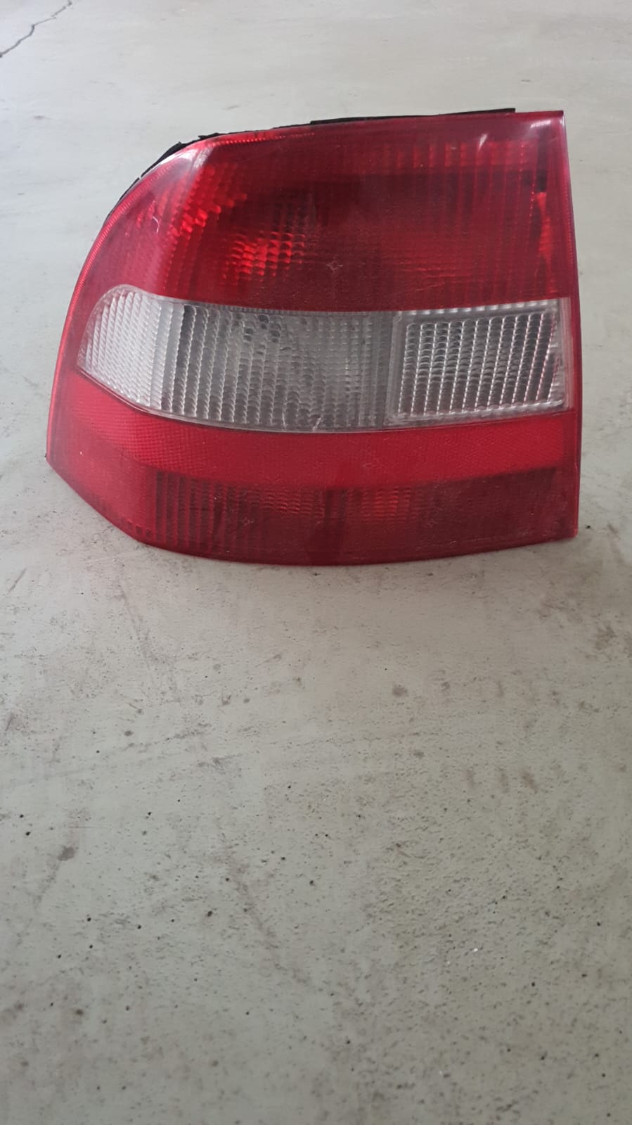 Stop stanga Opel Vectra B COD 90568047 FACTURA SI GARANTIE