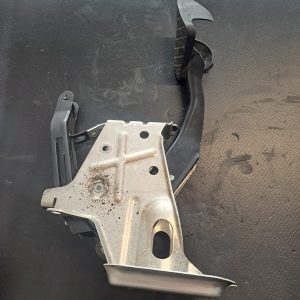 Suport interior pedala frana VW Golf 5 - COD 1K1723057 - imagine 2