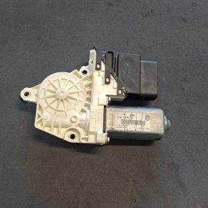 Motoras geam stanga spate VW Golf 5 - COD 1K4839401C