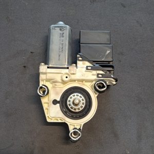 Motoras geam stanga spate VW Golf 5 - COD 1K4839401C - imagine 2