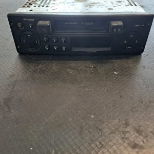 Media Player / Unitate CD / Casetofon Caseta,Radio Dacia Logan - COD 8200057676, 22DC22962