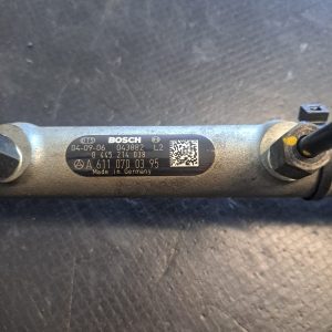 Rampa injectoare cu senzori Mercedes Clasa C T-Model (S203), 2.2 CDI - COD A6110700395, 0445214038