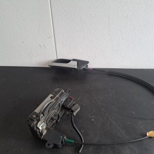 Broasca , mecanism inchidere , incuietoare usa dreapta fata Opel Astra H - COD 41482091 - imagine 2