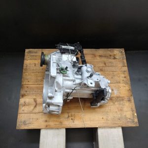 Cutie de viteze manuala in 5 trepte VW Bora,Golf 4,Octavia 1  1.6 8V SR 1998 - 2005  - COD DUU - imagine 8