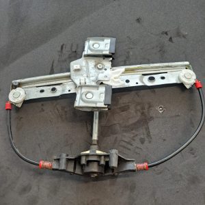 Macara manuala usa stanga spate Ford Fiesta 2009-2013 - COD 8A6I-A27000 - imagine 3
