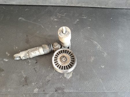 SUPORT  INTINZATOR CUREA ACCESORII CU ROLA AUDI A6 C5 1.9 TDI FAB. 2001 2005 COD  038145283A FACTURA SI GARANTIE