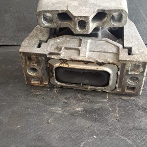 Suport / Tampon motor VOLKSWAGEN GOLF IV 2001 - COD 1J0199262BK - imagine 3