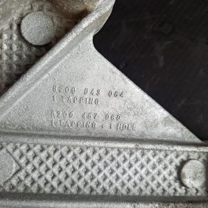 Suport / tampon cutie  Renault Megane Clio 3 1.5 DCI - COD 8200043084 - imagine 3