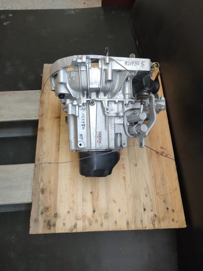 Cutie de viteze Dacia Renault - COD UN 428735 cod 0082887 - imagine 2