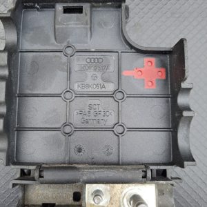 Tablou sigurante borna baterie Audi A4 avant (8K5 ,B8) 2.0 TDI - COD 8K0937517A - imagine 3