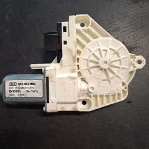 Motoras macara dreapta fata Audi A4 B8 {volan stanga} - COD 8K0959802 - imagine 3