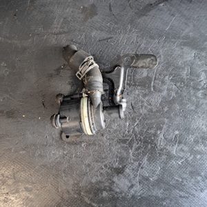Pompa recirculare apa VW POLO 1.2 TDI 2009–2014 - COD 8R0965561A - imagine 3