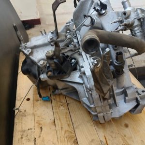 Cutie de viteze Renault Clio 1.2 benzina - COD 8200241565 - imagine 3