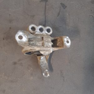 Suport motor dreapta Opel Astra H sedan, 1.7 CDTI - COD 90538547