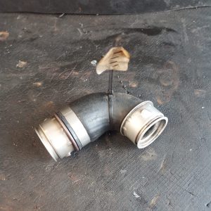 Furtun admisie aer in turbina Audi A3 2005 - COD 038131111B