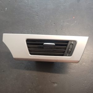 Grila ventilatie BMW 3 V (E90) [ 2004 - 2012 ] - COD 14482110