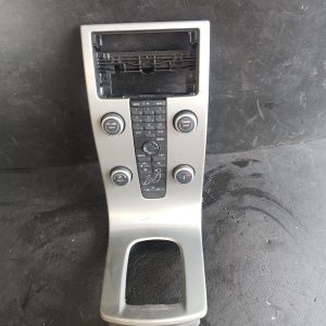 Consola centrala volvo s40  - COD  30679647 30672565