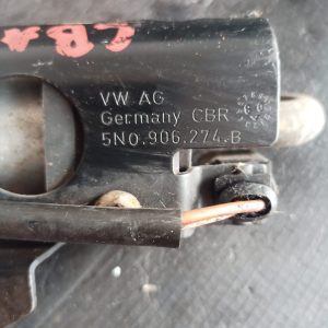 Suport pompa auxiliara combustibil Volkswagen Golf generatia 6 [2008 - 2015] 2.0 tdi CFFB - COD 5n0906274b