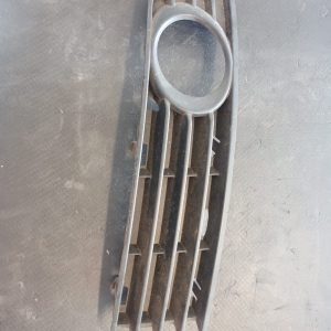 Grila proiector dreapta  Audi A4 B6 (2001-2005 ) - COD 8E0807682A