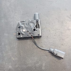 Broasca capota Audi Q3 2013 - COD  8U0823509