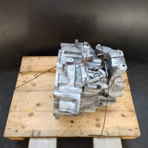 Cutie de viteze manuala 4x4 (6 vit)  VW Passat, Seat Leon (1P1) 2005-2011, 2.0 TDI, BMM, 103kw, 140cp - COD JLR