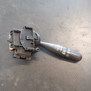 Comutator / Maneta stergator  Toyota Corolla CE - COD Pa6-gf30 173647