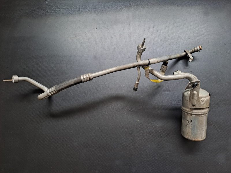 Conducta AC cu butelie freon Ford Focus 2 2007 BREAK 1.6 TDCI - imagine 2