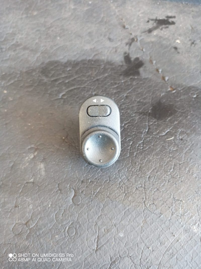 Buton reglaj oglinzi , Opel Astra G  COD - 09226861