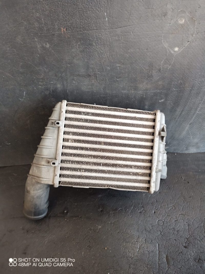 Radiator intercooler dreapta , Volkswagen Passat B5  , A4 B5 , A6 C5  , Skoda Superb 2.5 TDI V6 COD- 059145806 - imagine 3