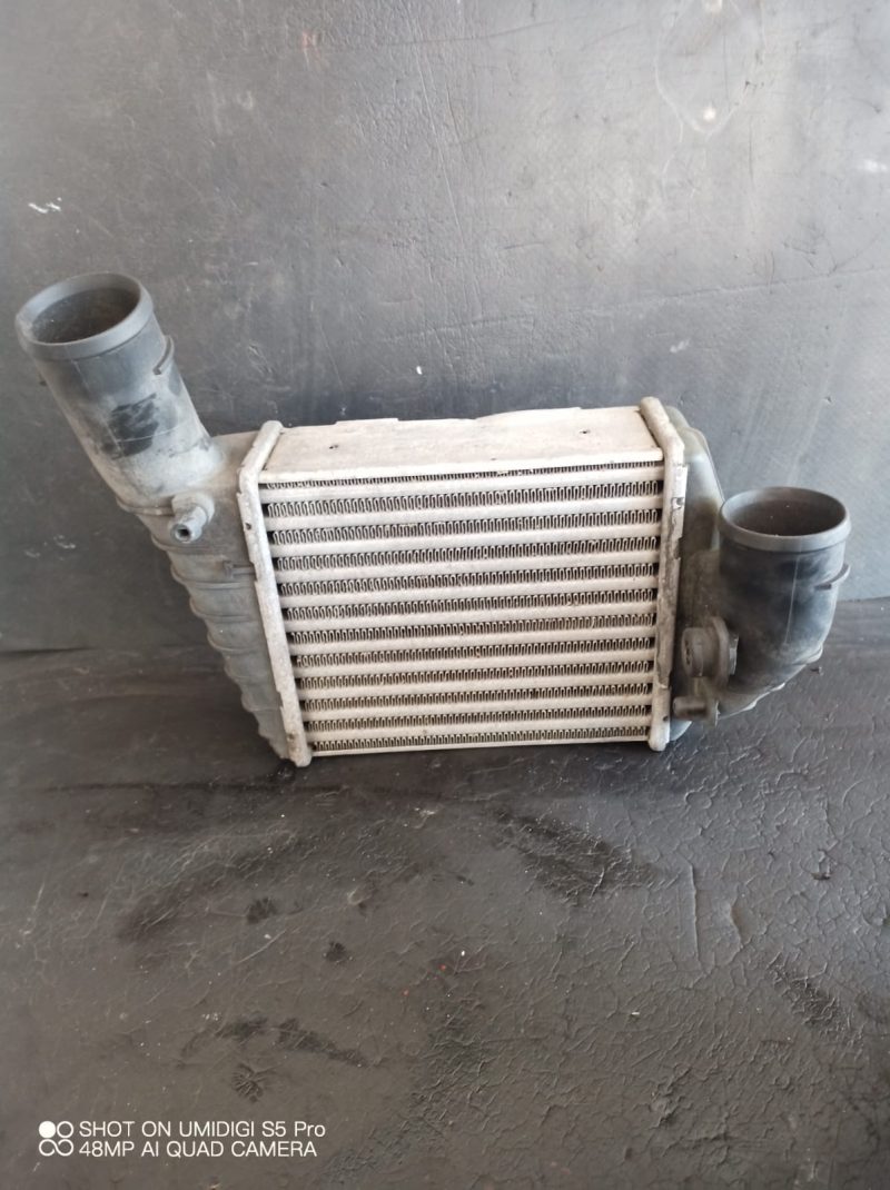 Radiator intercooler dreapta , Volkswagen Passat B5  , A4 B5 , A6 C5  , Skoda Superb 2.5 TDI V6 COD- 059145806