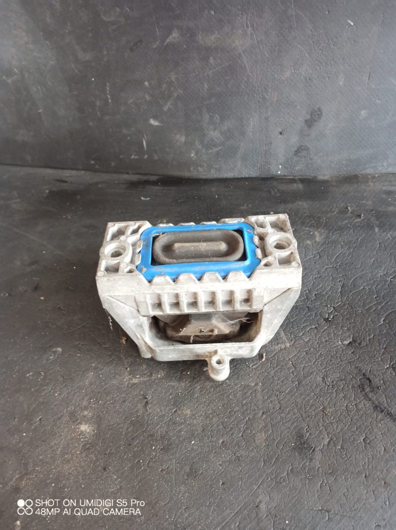 Tampon motor , VW Passat 2.0 tdi , 2005-2010 COD -1K0199262P - imagine 2