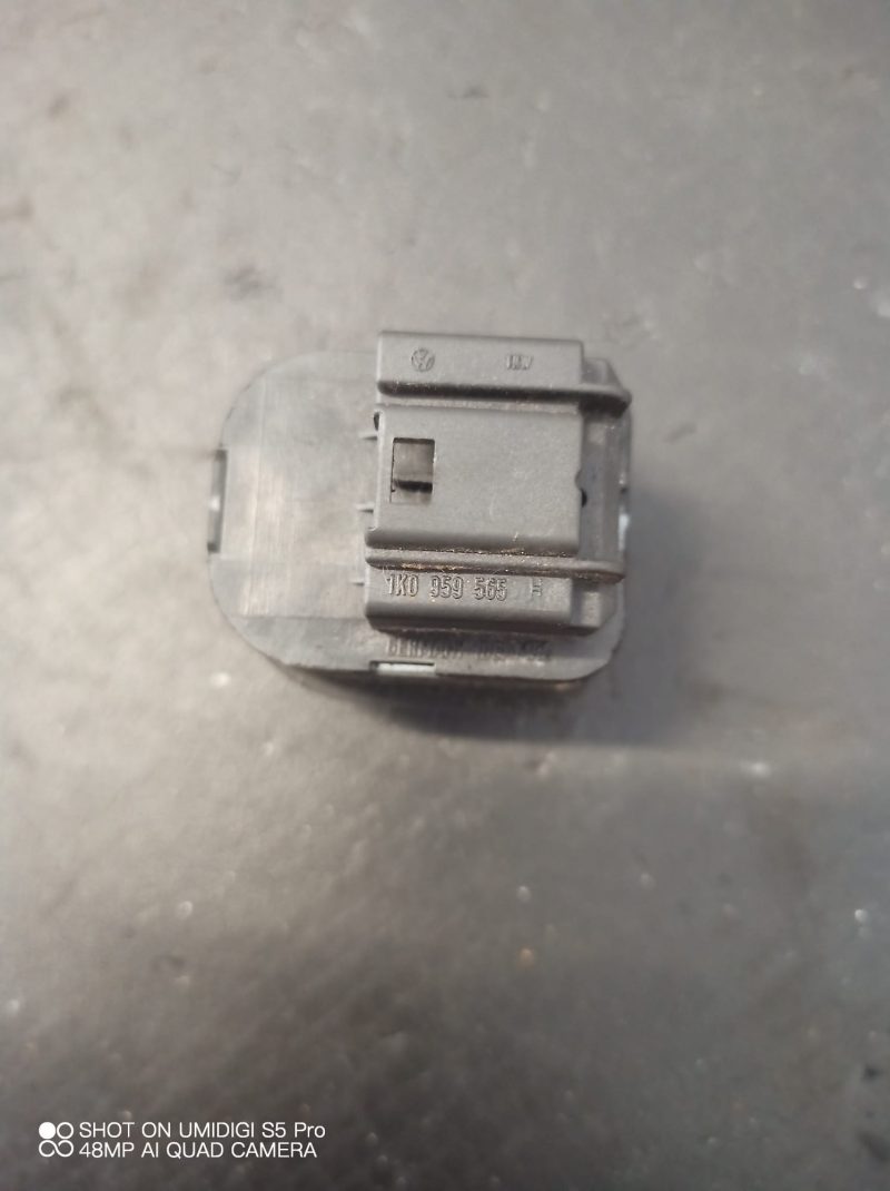 Buton reglaj oglinzi , Vw Golf 5 COD -1K0959565H - imagine 2