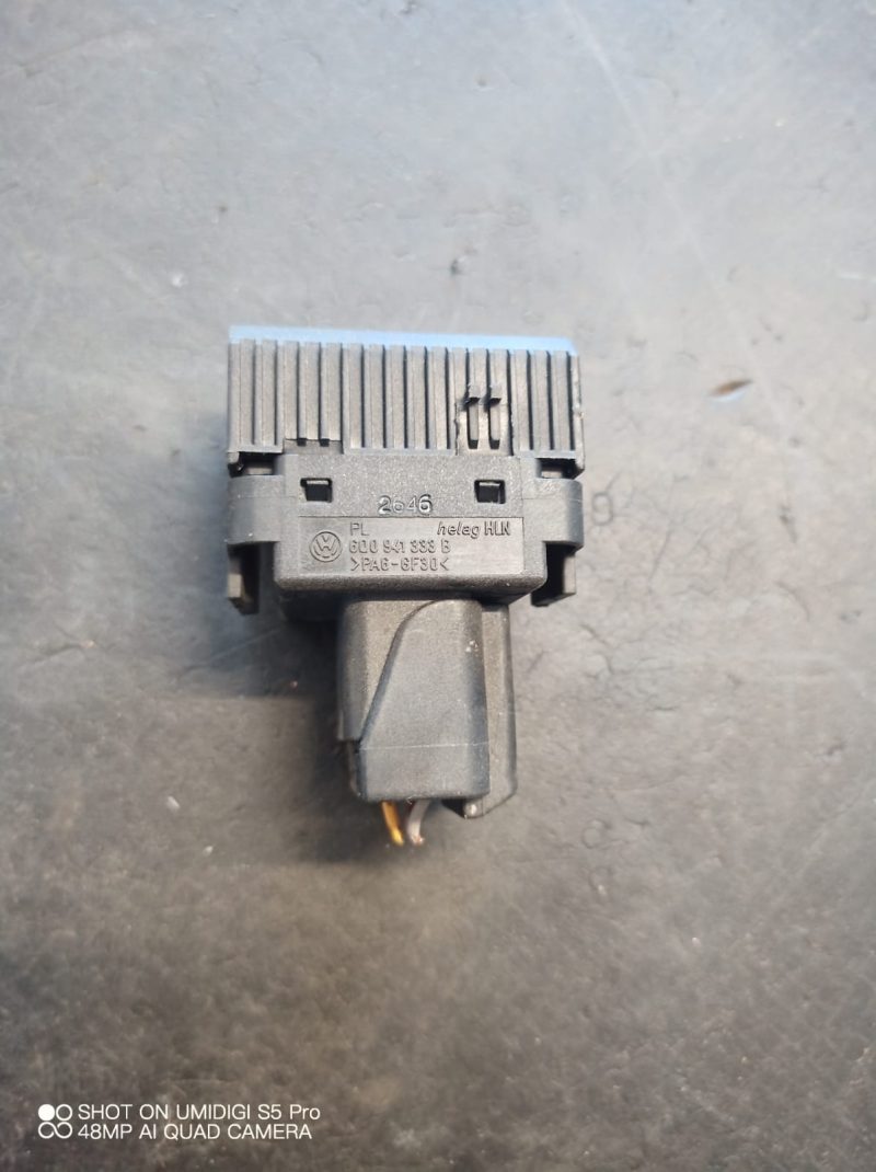 Buton reglaj faruri , VW Polo 9N COD -  6Q0941333B - imagine 2