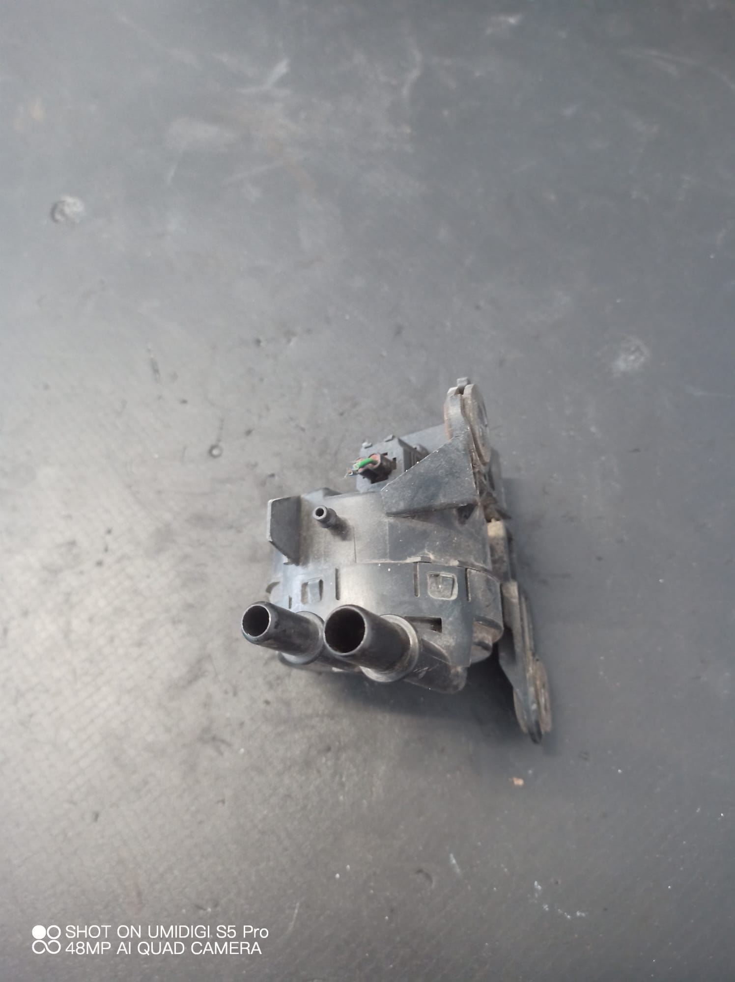 Motoraș rezervor vacuum , FORD FOCUS Estate DNW 1999 - 2007 1.6 16V FYDA, FYDB, FYDC, FYDD, FYDH  COD -98ab9c915ab