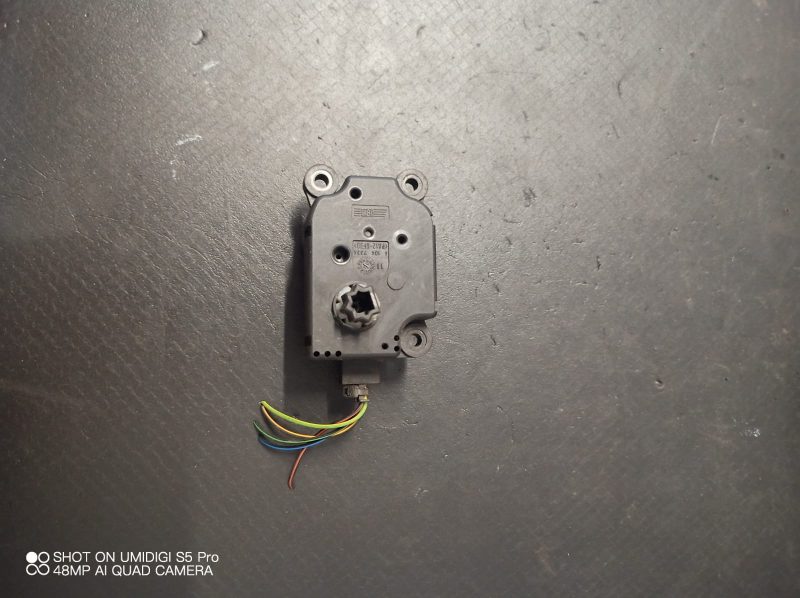 Actuator clapeta incalzire  , Ford C-Max COD -3M5H-19E616-AA - imagine 2