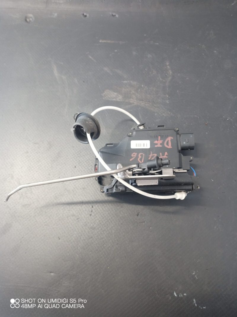 Broasca usa dreapta fata , Audi A4 B6,  2001-2004  COD -8e1837016c