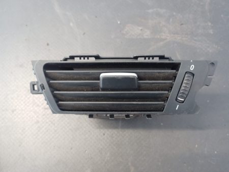 Grila ventilatie , BMW Seria 3 E90 , 2004 - 2010 COD -64227151201