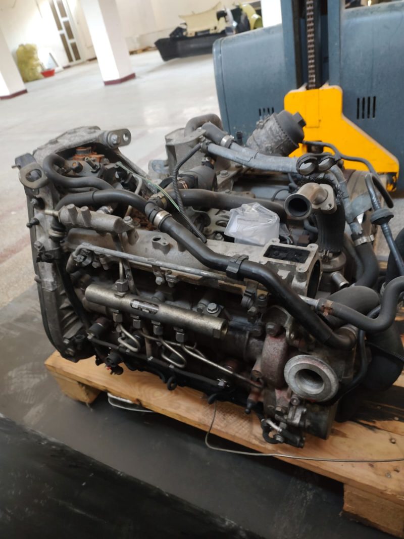 Motor, Opel Zafira B, 1.9 cdti, cod motor Z19DT cu injectoare pompa de injectie ambreiaj - imagine 2
