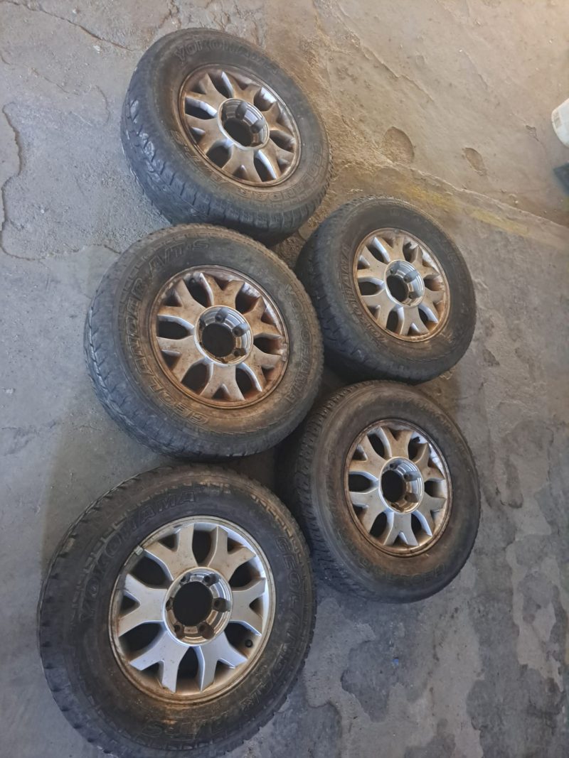 Set Jante aliaj cu cauciucuri cu roata de rezerva 255/65 R16 model cu 6 prezoane ,Ssangyong Rexton , 2007