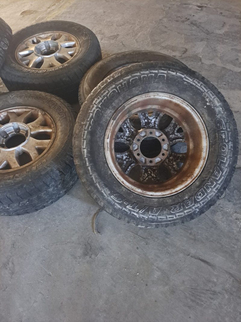 Set Jante aliaj cu cauciucuri cu roata de rezerva 255/65 R16 model cu 6 prezoane ,Ssangyong Rexton , 2007 - imagine 2