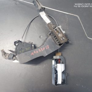 Broasca , mecanism inchidere , incuietoare cu mâner usa fata stanga , FORD MONDEO COD -264AA21813DB