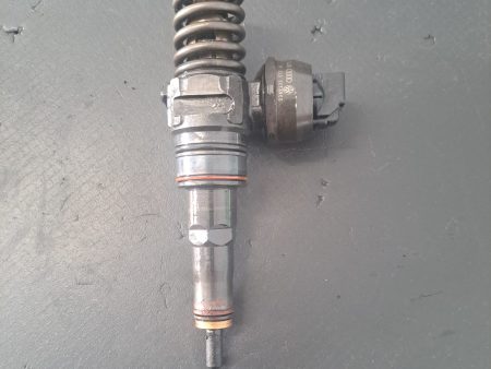 Injector , Skoda Octavia [facelift] [2000 - 2010]  1.9 tdi ASZ ,compatibilitate Golf IV, Seat Ibizza, Volkswagen Passat 3B3 2000-2005 COD -0414720039 038130073al