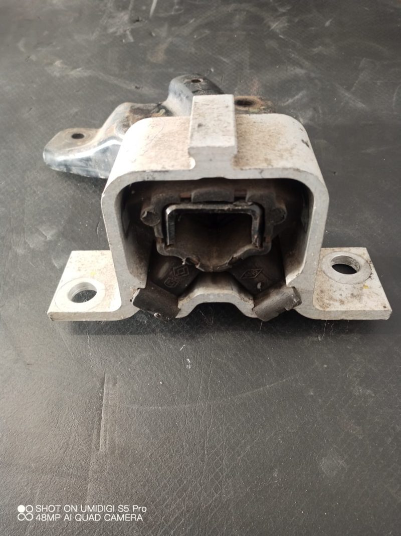 Suport motor , Dacia Logan prima generatie  , 2004 - 2008 COD - 420742 - imagine 2