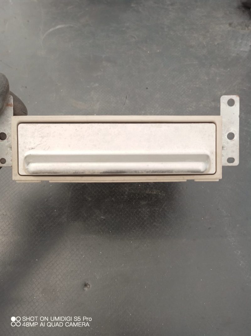 Compartiment stocare , Nissan X-TRAIL (T30) , 2001- 2007 COD - 6847544F00 - imagine 2