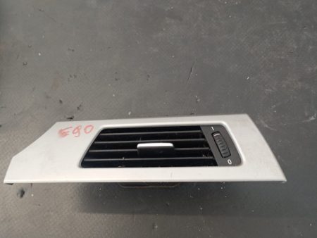 Grila aerisire fata dreapta , BMW Seria 3 , E90 COD -7132848