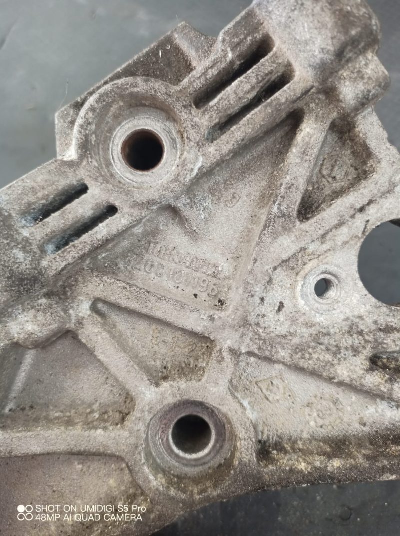 Suport motor ,  Renault Megane 2 , 1.5 DCI COD -8200101196 - imagine 2