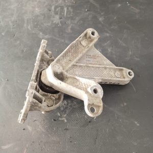 Suport cutie viteze , Renault Clio generatia 3 , 2005 - 2009 COD - 8200457080